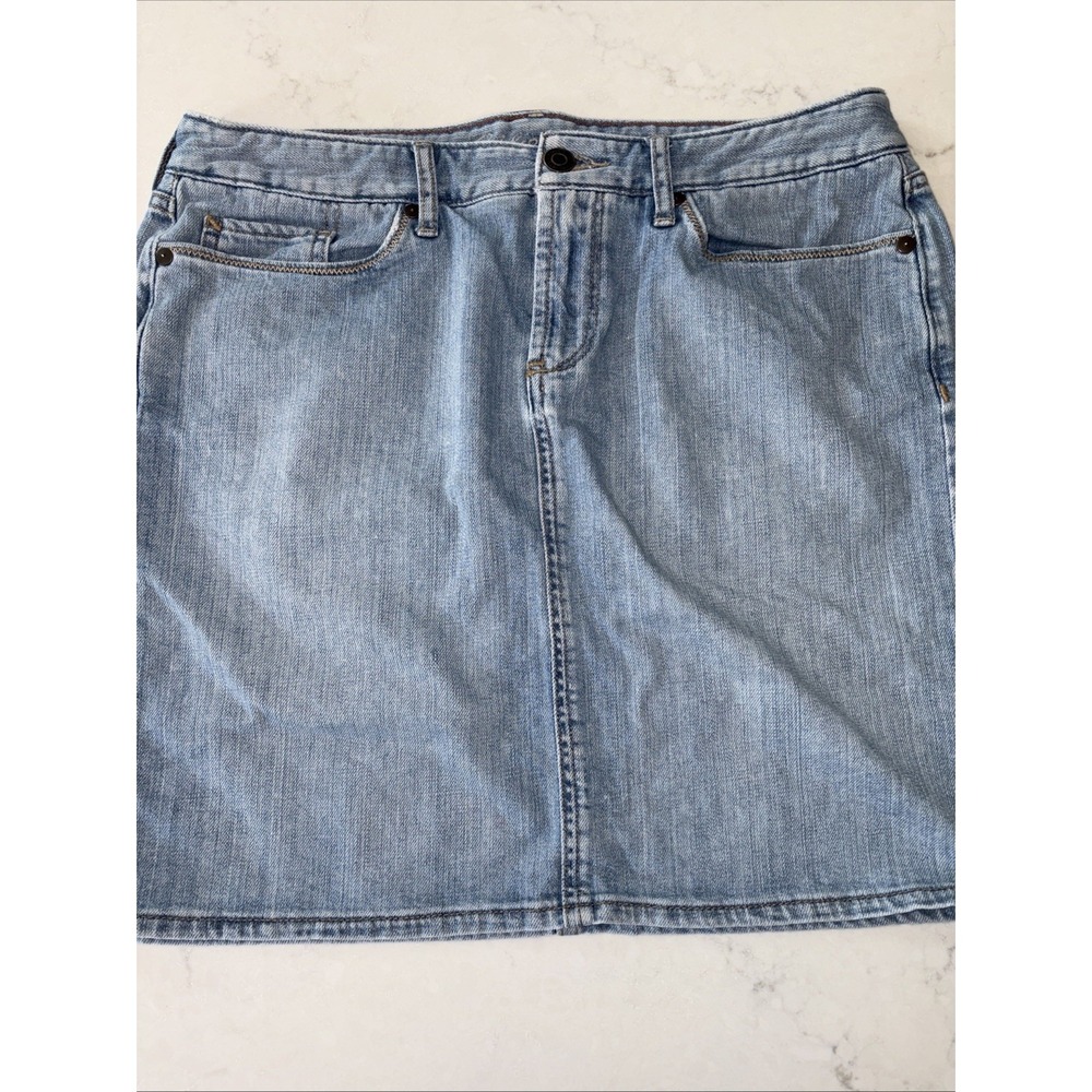Eddie Bauer Skirt Women's 8 Blue Denim Jean Pocketed W32 L17 Embroidered Short‎